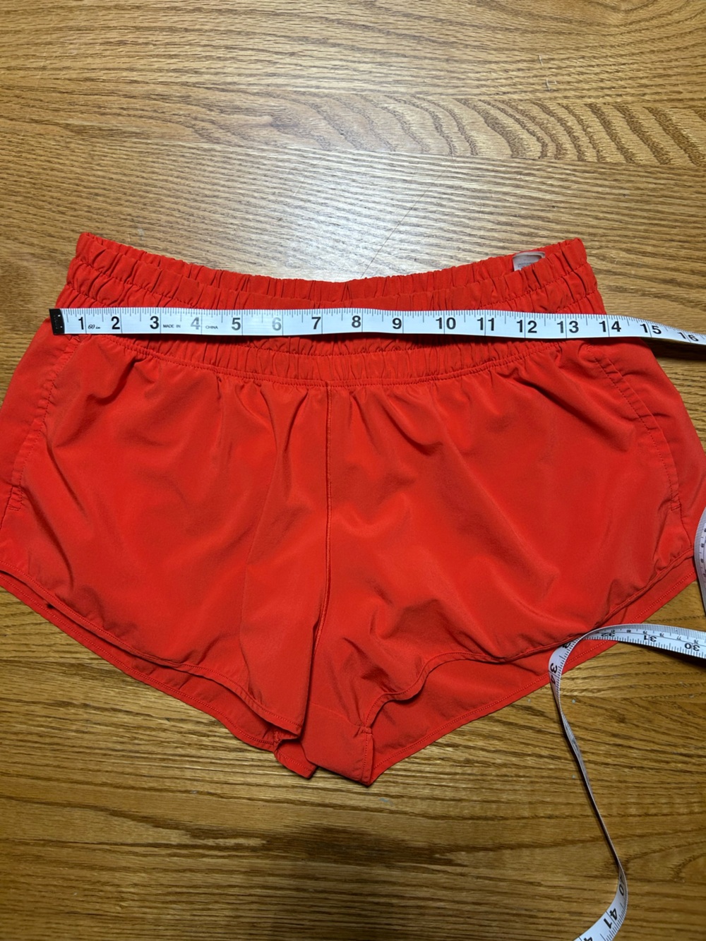 Women’s Offline by Aerie Red Low Rise Athletic Shorts Size Medium - Picture 8 of 9